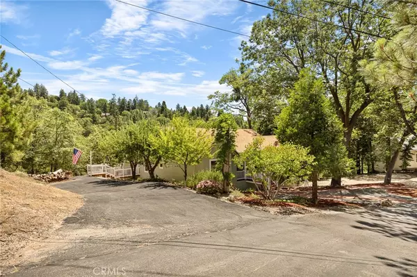 Running Springs, CA 92382,1 Sunny Slope