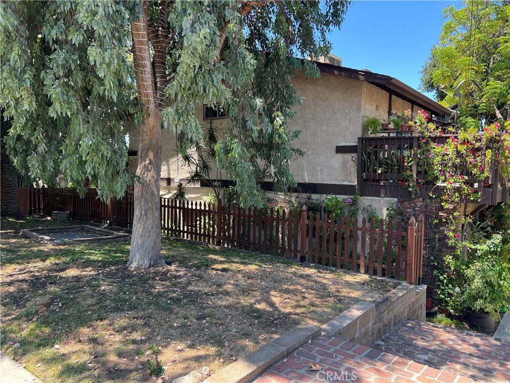 1415 El Sereno AVE #4, Pasadena, CA 91103