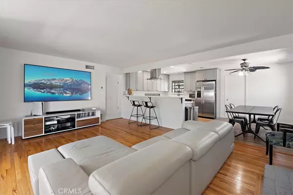 Buena Park, CA 90620,7084 Santa Ana CIR