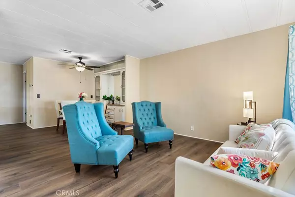 Victorville, CA 92395,13393 Mariposa RD #99