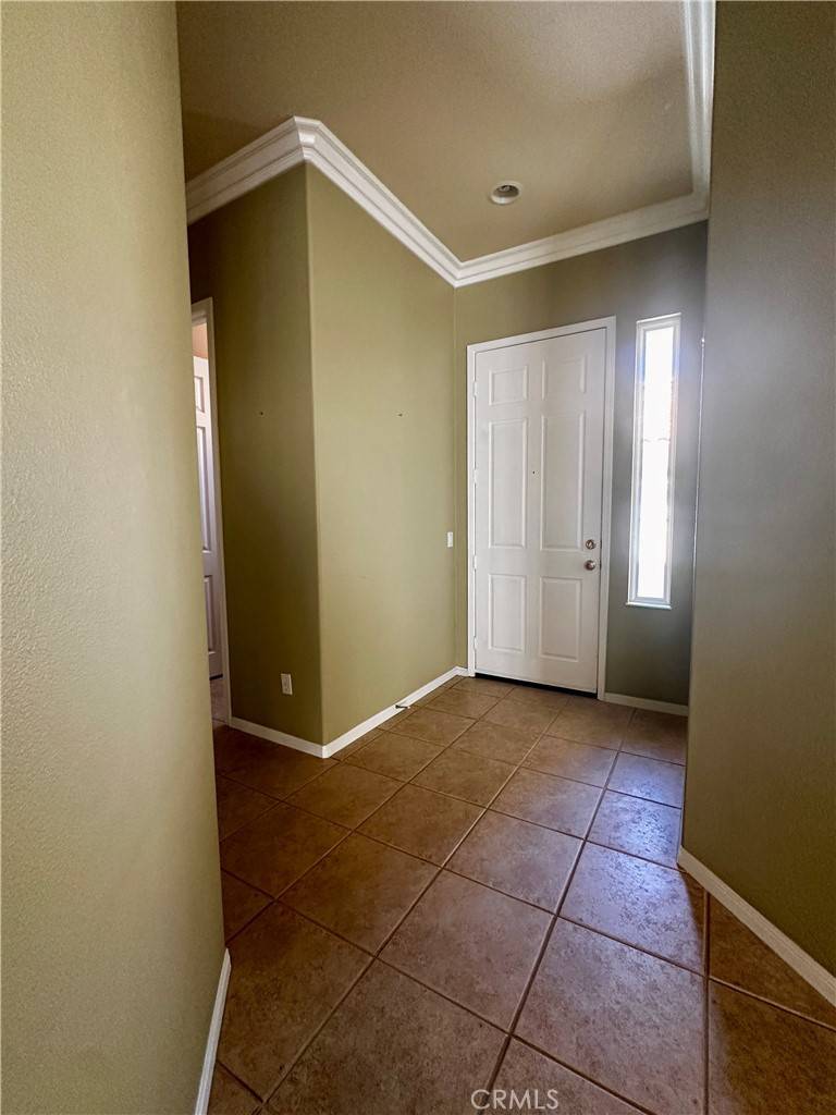 Banning, CA 92220,2348 Birdie DR