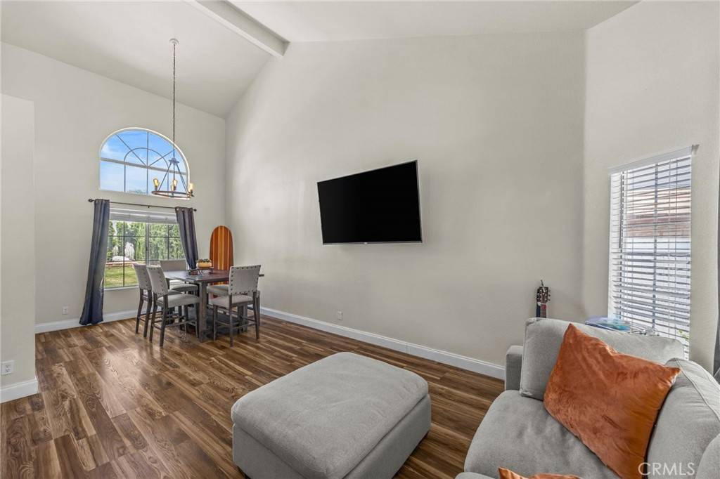 Corona, CA 92883,13106 Thicket PL