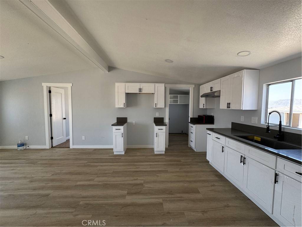 Lucerne Valley, CA 92356,15030 Fairlane RD