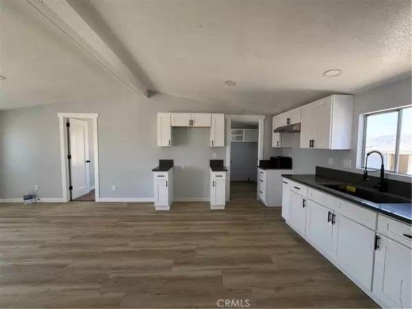 Lucerne Valley, CA 92356,15030 Fairlane RD