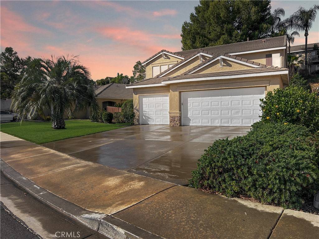 Corona, CA 92883,9121 Gold Fields CIR