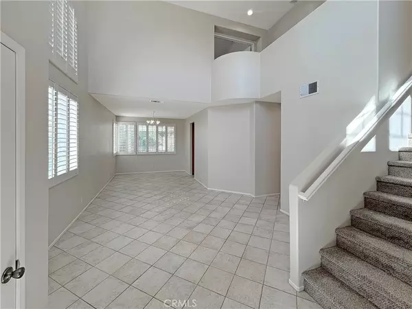 Corona, CA 92883,9121 Gold Fields CIR