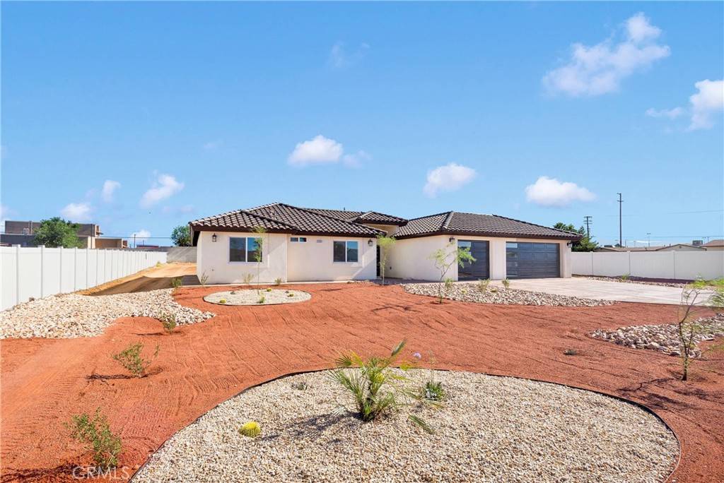 Victorville, CA 92395,15353 Tokay Street