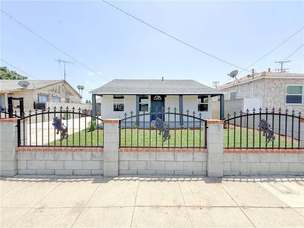 Compton, CA 90220,842 W Palmer ST