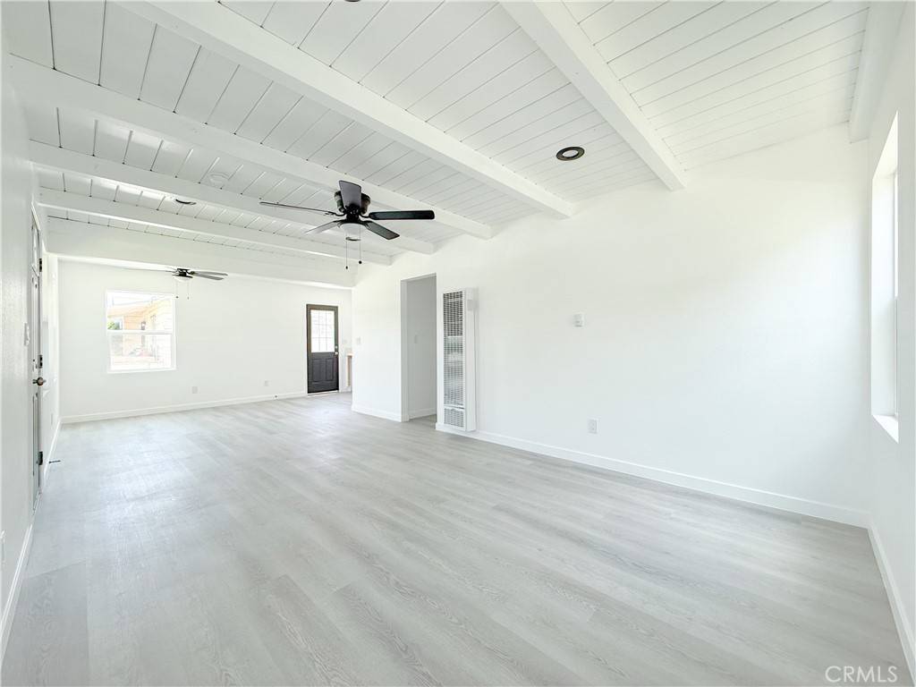 Compton, CA 90220,842 W Palmer ST