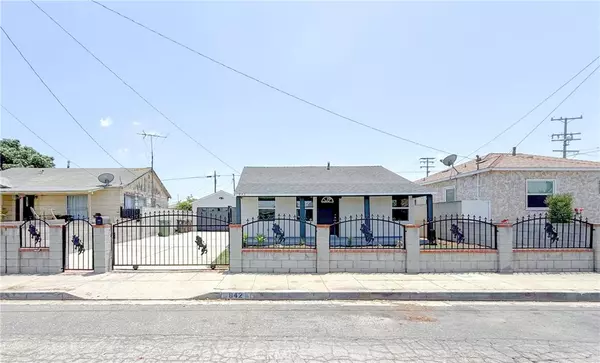 Compton, CA 90220,842 W Palmer ST