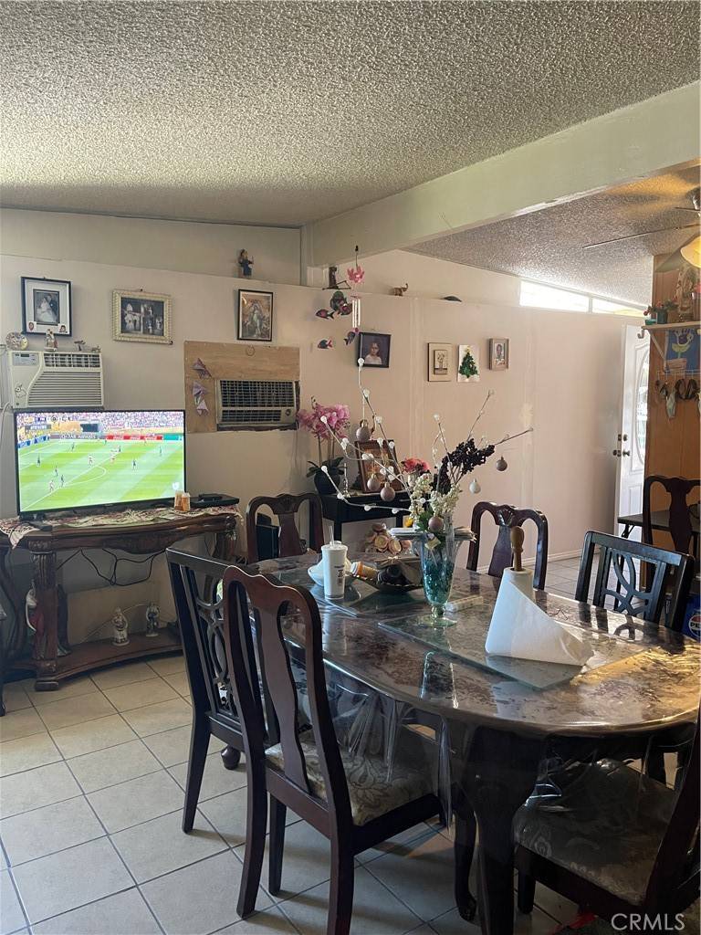 Rialto, CA 92376,531 W Ramona DR