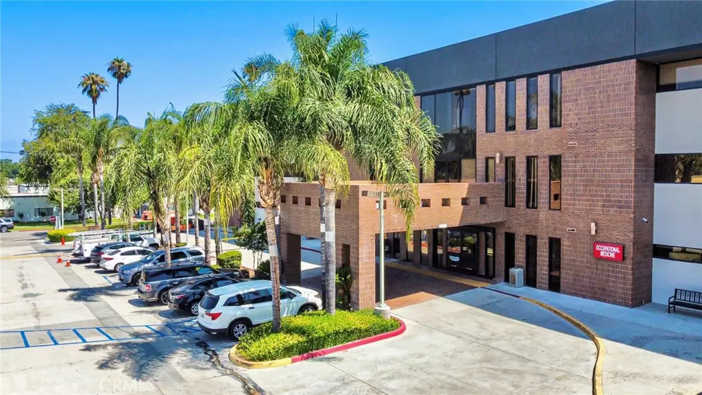 9041 Magnolia AVE #7, Riverside, CA 92503