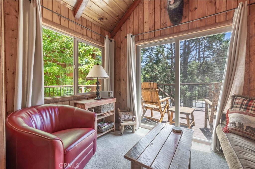 Big Bear Lake, CA 92315,42730 Sonoma DR