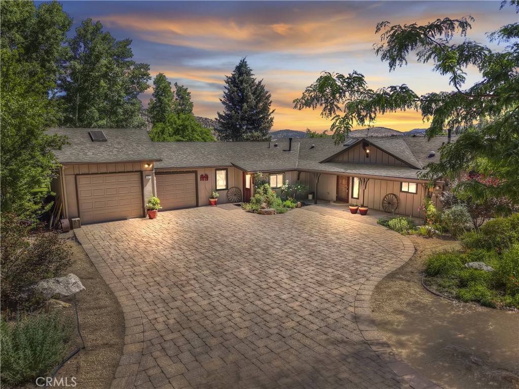1015 E Fairway BLVD, Big Bear City, CA 92314