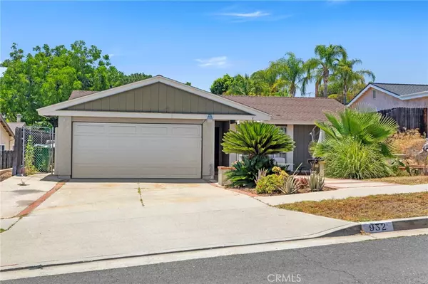 932 Redwood CT, Corona, CA 92879