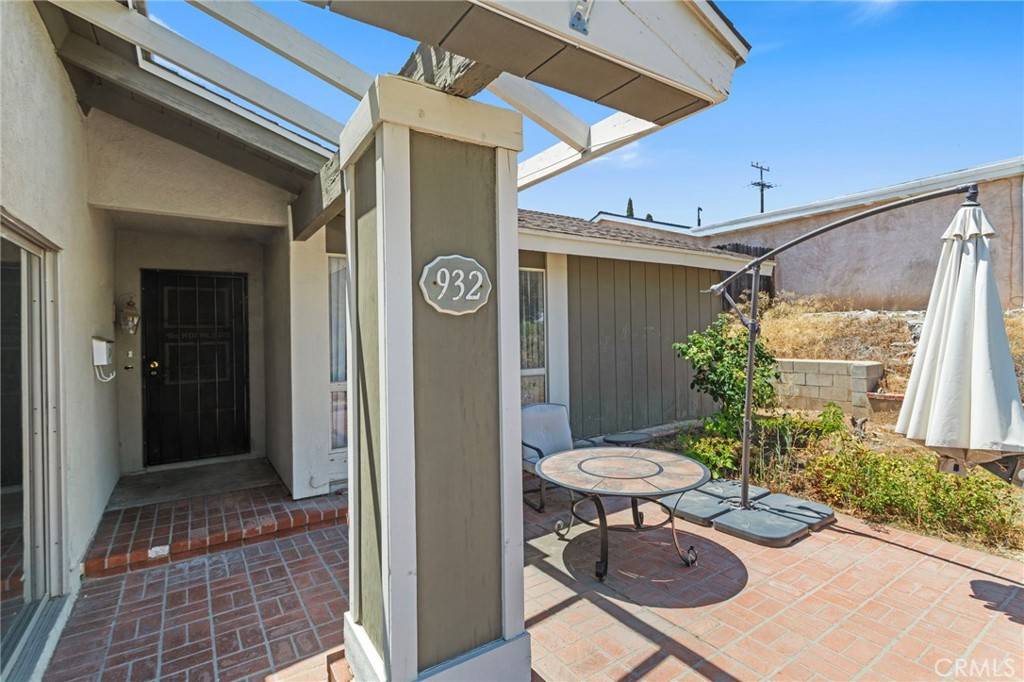 Corona, CA 92879,932 Redwood CT