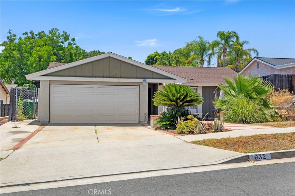 932 Redwood CT, Corona, CA 92879