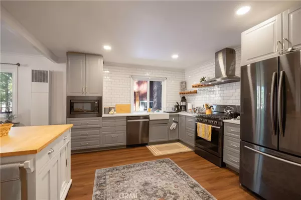 Big Bear Lake, CA 92315,39309 Peak LN