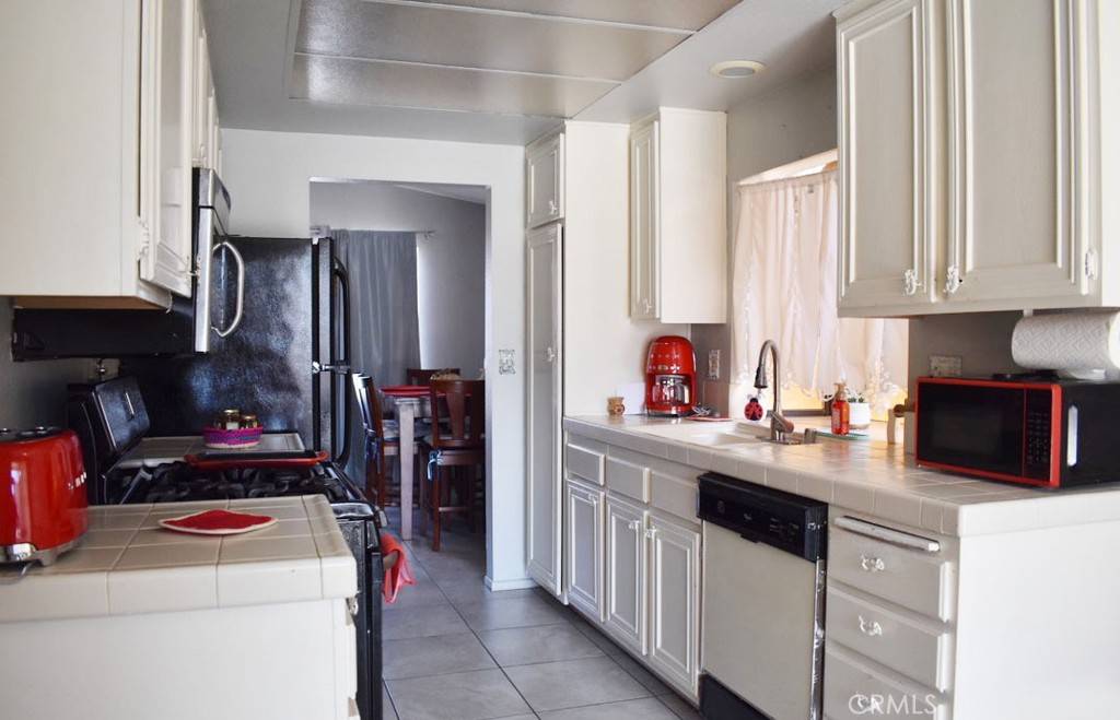 Hemet, CA 92545,813 Cortez DR