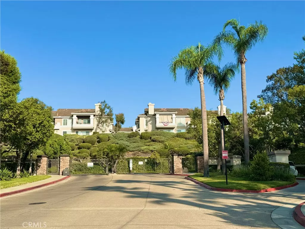 Anaheim, CA 92808,1032 S Sundance DR