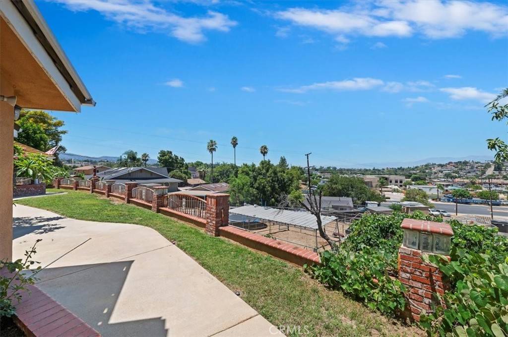 Corona, CA 92881,7245 Marilyn DR