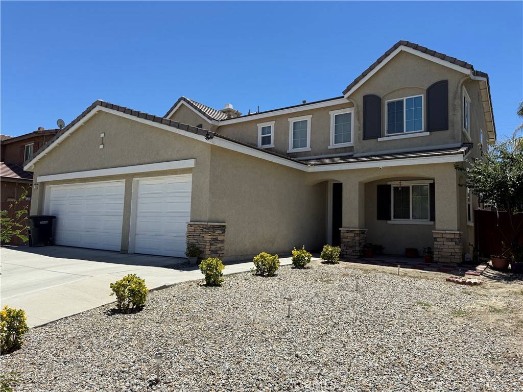 San Jacinto, CA 92583,990 Garrett WAY