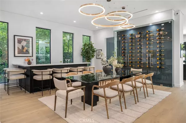 Sherman Oaks, CA 91403,15231 Greenleaf ST