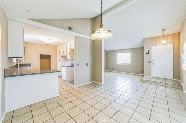 Victorville, CA 92394,15056 Dakota ST