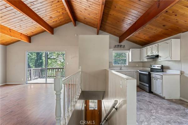 Crestline, CA 92325,24906 Jewel DR