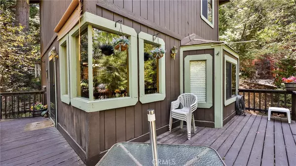 Crestline, CA 92325,24941 Faulhorn DR