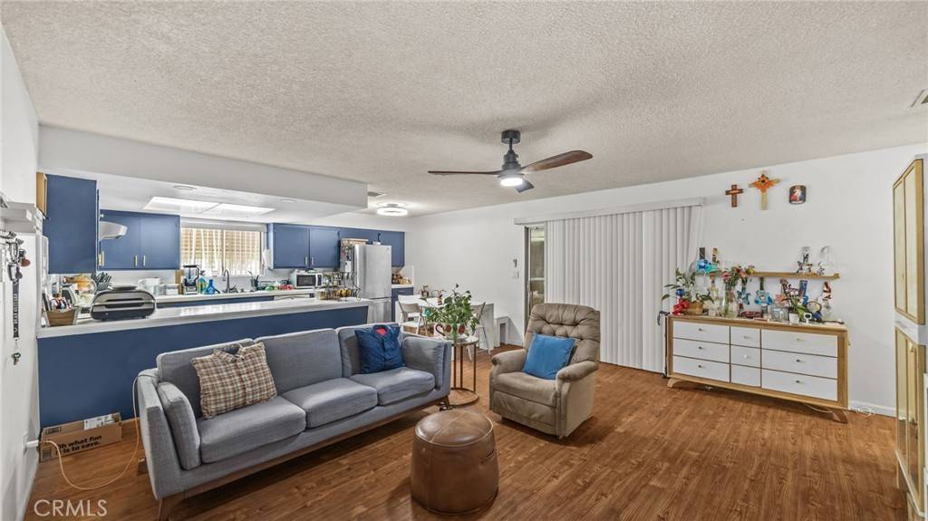 Fontana, CA 92335,9130 Pinyon AVE