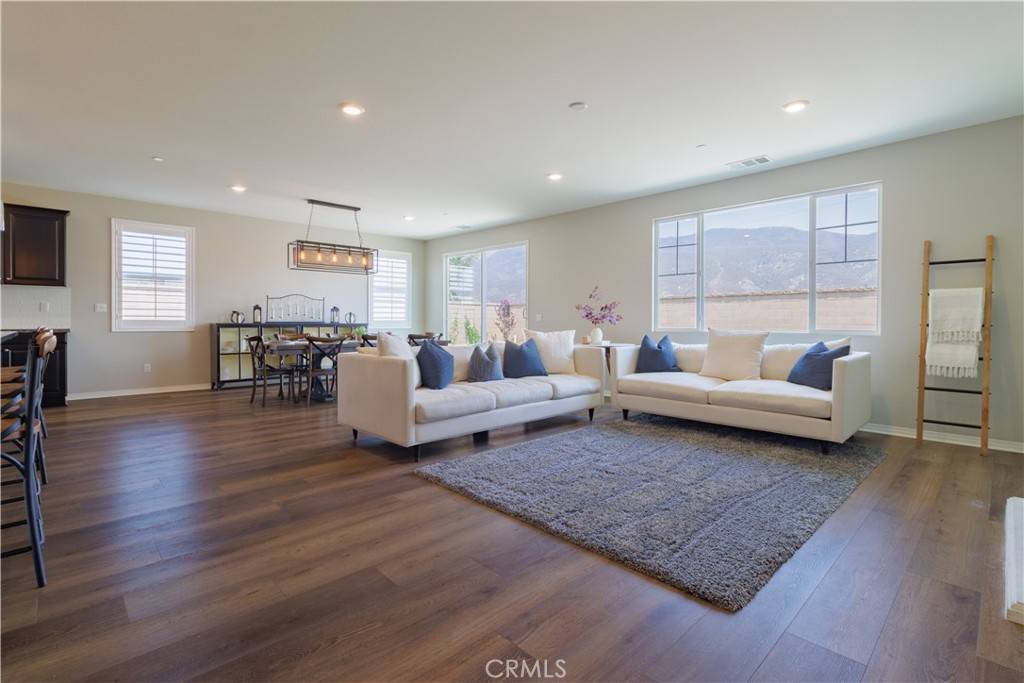 Fontana, CA 92336,16034 Ulysses LN