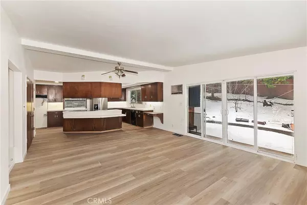 Crestline, CA 92325,22781 Ponderosa DR