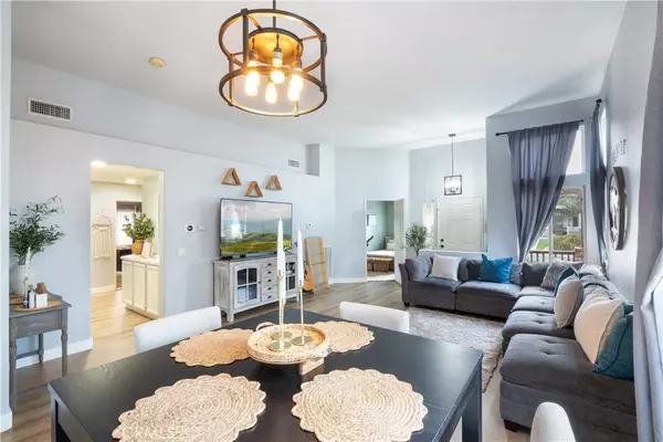 Corona, CA 92879,2068 Atherton CIR