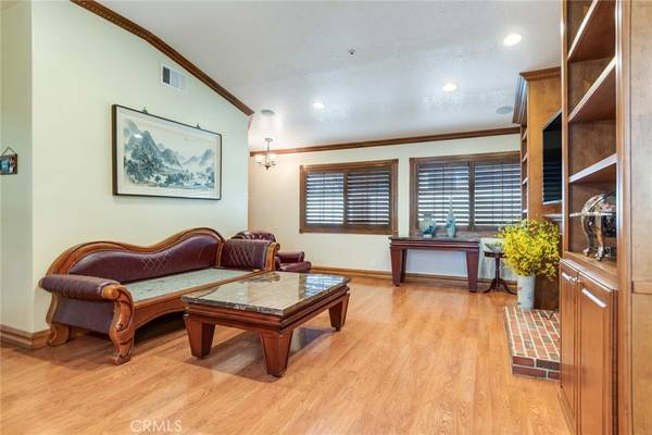 Fontana, CA 92337,14763 Shadow DR