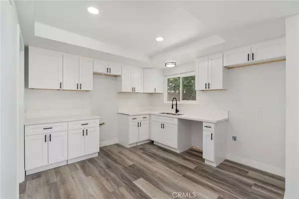 Rialto, CA 92376,910 E Home ST