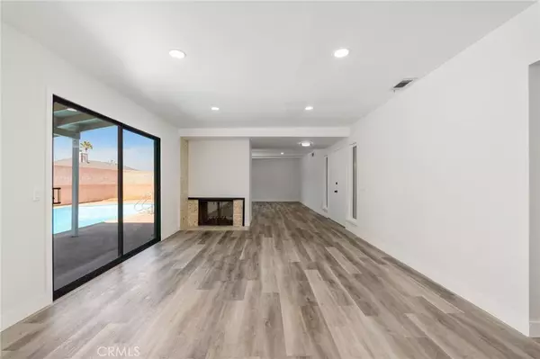 Rialto, CA 92376,910 E Home ST