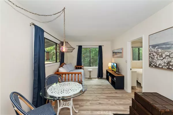 Crestline, CA 92325,23677 Hillside Dr