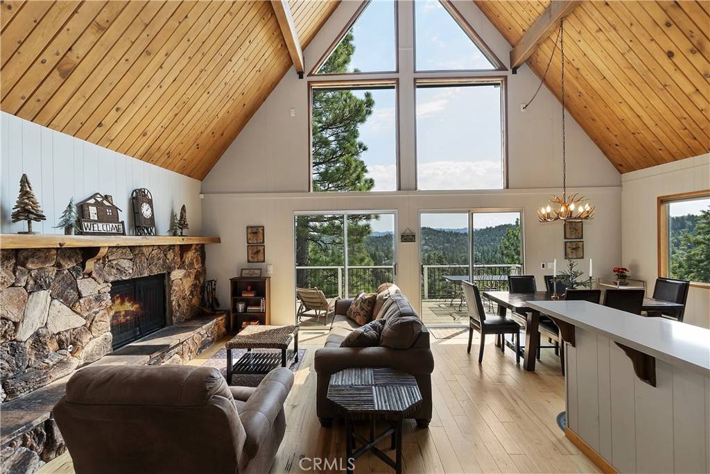 Lake Arrowhead, CA 92352,26354 Spyglass DR