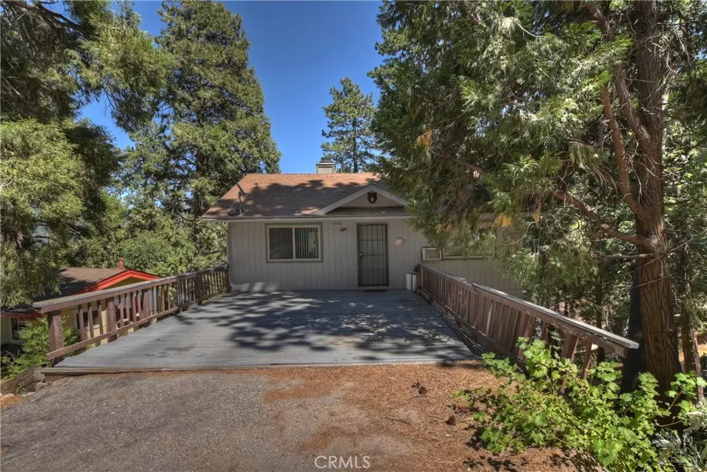 Crestline, CA 92325,23933 Cresta DR