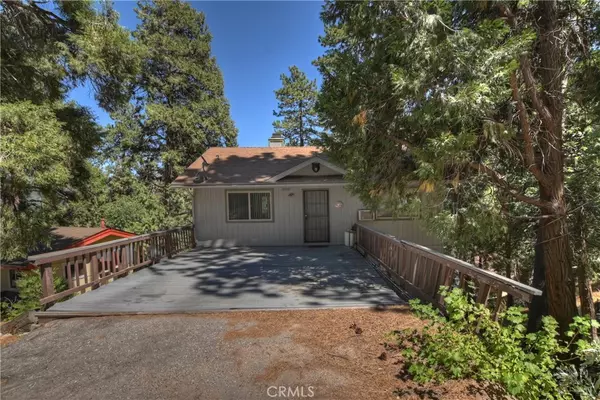 23933 Cresta DR, Crestline, CA 92325