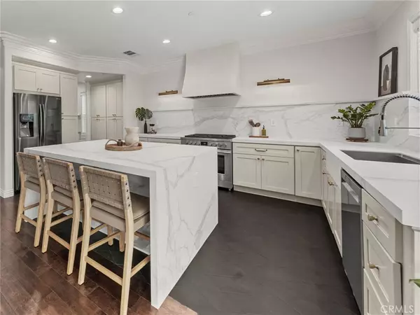 25546 Foxglove LN, Corona, CA 92883