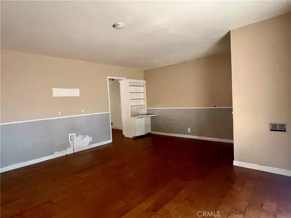 Fullerton, CA 92833,2521 W Ash AVE