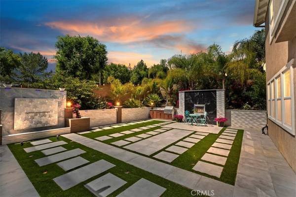 8851 Soothing CT, Corona, CA 92883