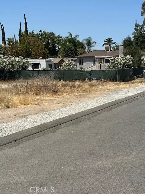305 Line ST, Lake Elsinore, CA 92530