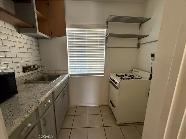 Redlands, CA 92374,1312 College (Guesthouse 1) AVE #Guesthouse