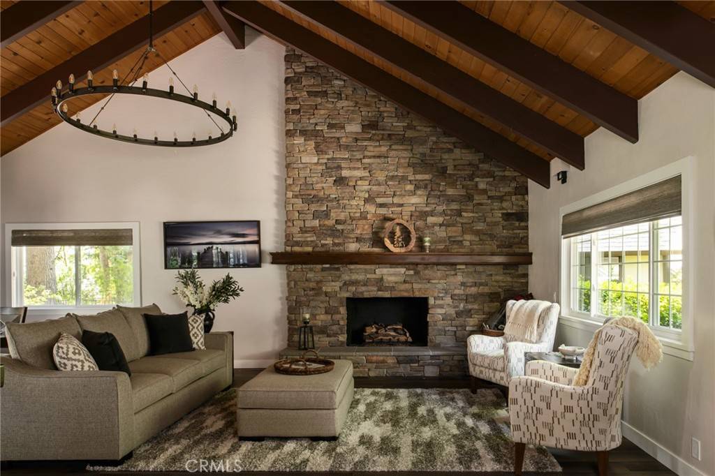 Lake Arrowhead, CA 92352,27843 Peninsula DR N