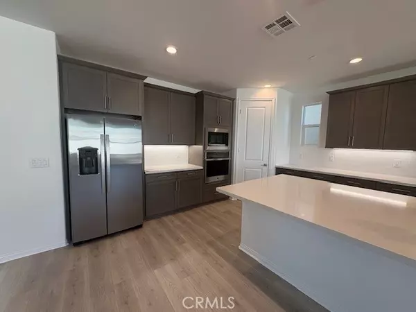 Menifee, CA 92584,32124 Bullard ST