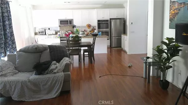 Redlands, CA 92374,833 Half Moon AVE