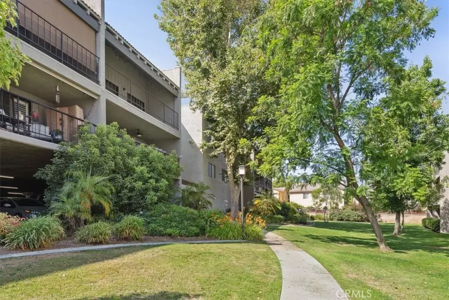 238 E Fern AVE #204, Redlands, CA 92373